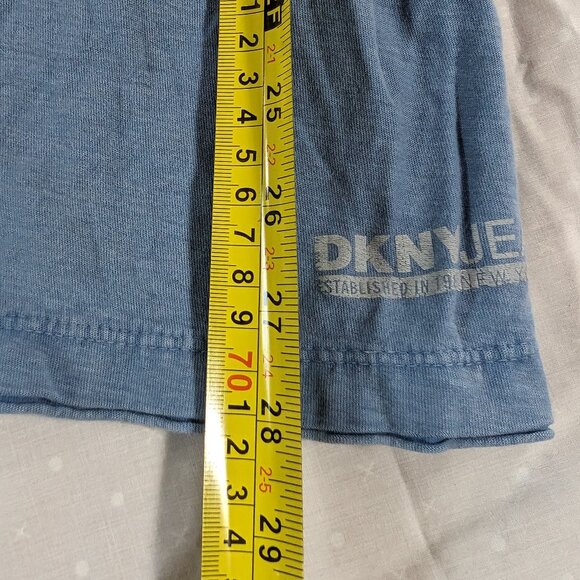 DKNY JEANS BLUE T-SHIRT SIZE XL FRONT POCKET MEN'S UNISEX SHIRT FASHION STYLE - Picture 5 of 16